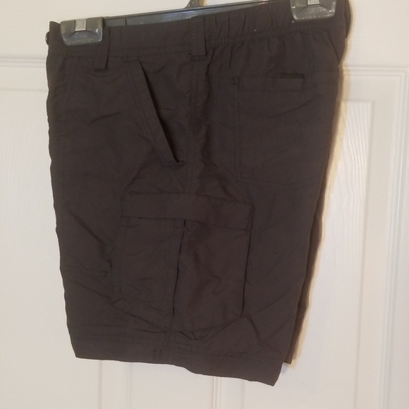 REI size 2 womens cargo style hiking shorts, gray - Picture 4 of 5